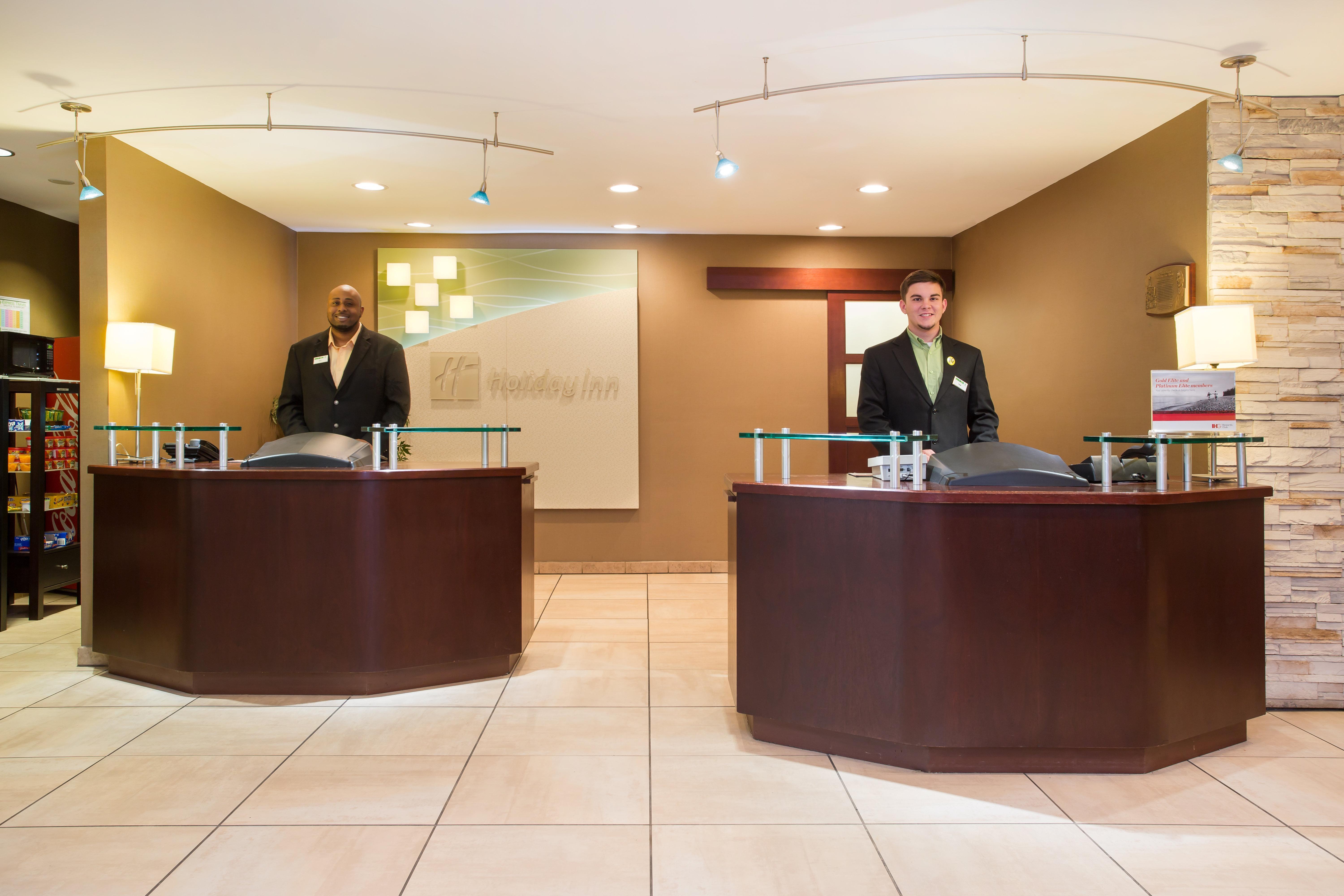 Holiday Inn Bloomington-University Area By Ihg Exterior foto