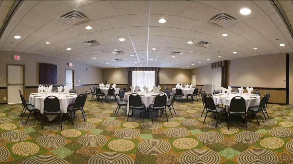 Holiday Inn Bloomington-University Area By Ihg Exterior foto